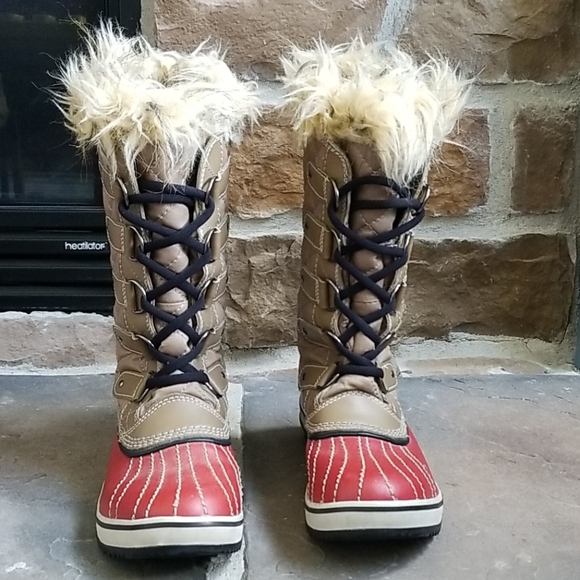 Sorel Tofino Winter Boots - Picture 2 of 6